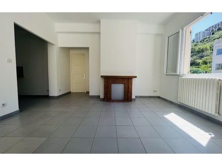 location appartement 2 pièces 38 m² bastia (20200)
