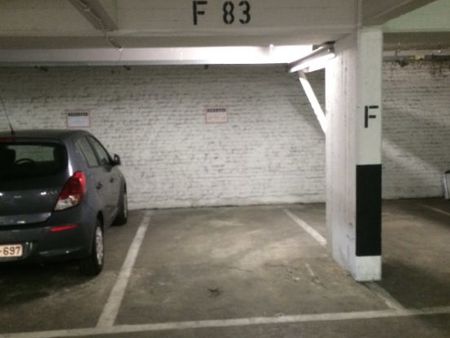 parking louise bel emplacement top situation