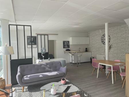 location bureaux et commerces à orvault (44700) : à louer / 72m² orvault