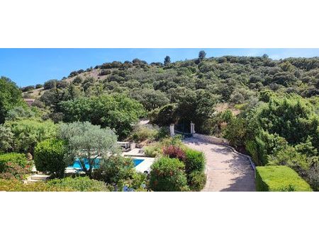 charmante villa familiale  jardin avec vue et piscine