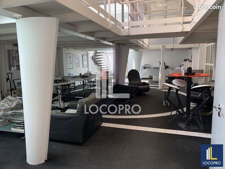 local bureaux 300 m²