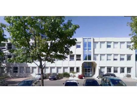 entrepôt à acheter de 1 390 m² à montigny-le-bretonneux - 78180