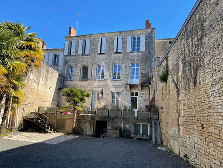 location appartement 5 pièces à fontenay-le-comte (85200) : à louer 5 pièces / 152m² fonte