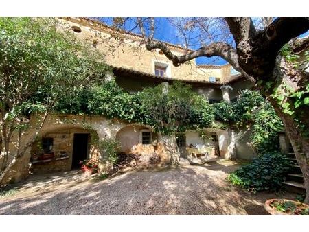 vente maison 7 pièces 198 m² uzès (30700)