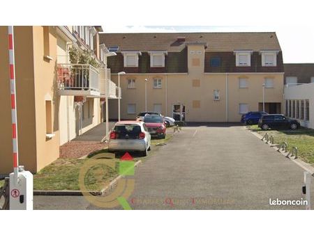 parking 11 m² cucq