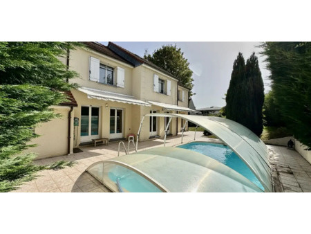 maison avec piscine et terrasse fourqueux (78)