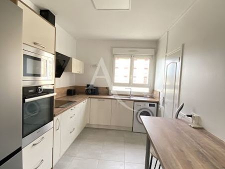 location meublée appartement 5 pièces 107.38 m²