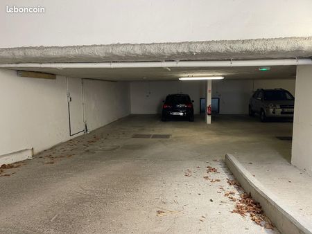 a louer 4 places de parking dans résidence sécurisée en sous sol à serris (77700)