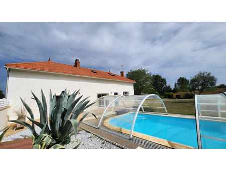 vente maison piscine à sainte-gemme-la-plaine (85400) : à vendre piscine / 164m² sainte-ge