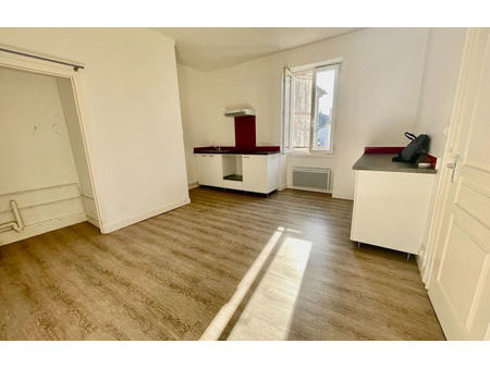 location appartement 2 pièces 66 m² sainte-livrade-sur-lot (47110)