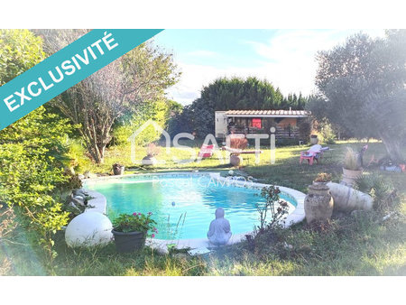 terrain totalement plat de 1 499m² avec piscine et mobil home