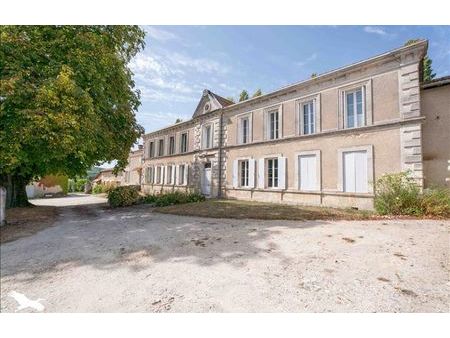 vente maison 16 pièces 447 m² châtignac (16480)