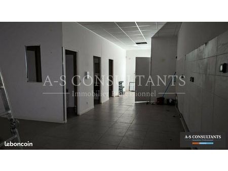 local commercial 181 m²