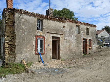 vente maison à saint-georges-de-pointindoux (85150) : à vendre / saint-georges-de-pointind