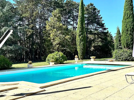 villa avec piscine et jardin fondettes (37)