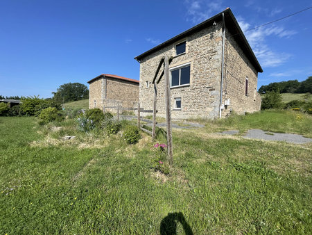 dans un cadre idyllique corps de ferme avec vue a 180o au ca