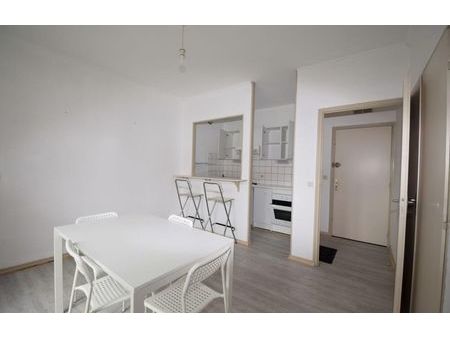 location appartement 1 pièce 40 m² gray (70100)