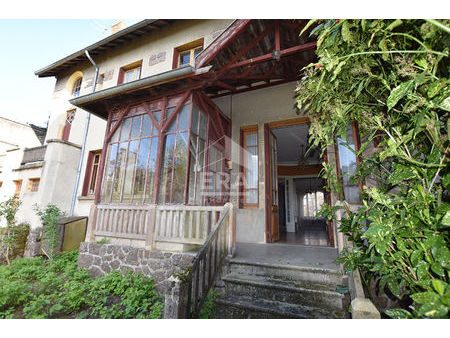 maison bourgeoise à vendre à charlieu 15 pièces avec jardin et garage