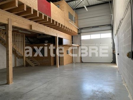 location local d'activités villaz 295 m²