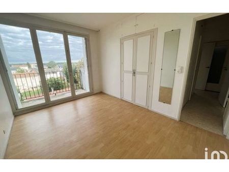 vente appartement 3 pièces 63 m² parthenay (79200)