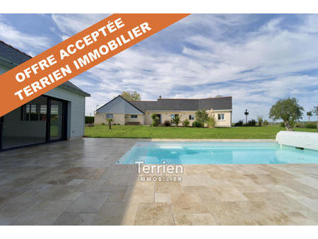 vente maison piscine à saint-aubin-de-luigné (49190) : à vendre piscine / 177m² saint-aubi