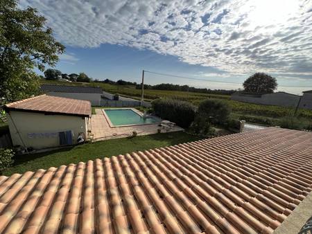 maison contemporaine  piscine  jardin