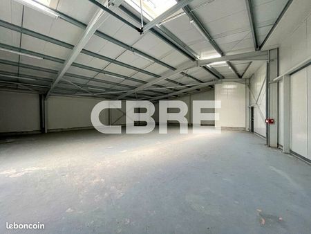 local commercial 270 m²