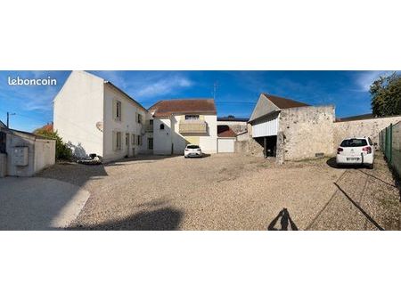 immeuble 331 m² marcilly