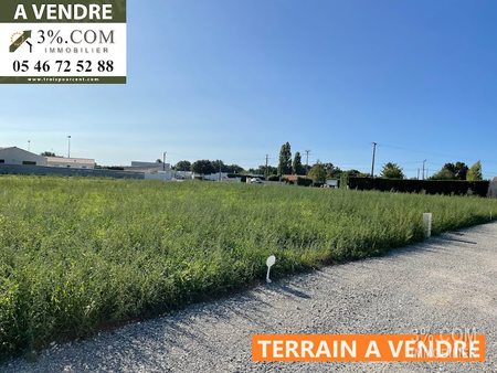 vente terrain 673 m²