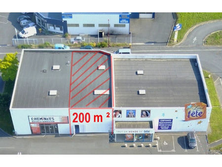 location commerce 200 m² yffiniac (22120)