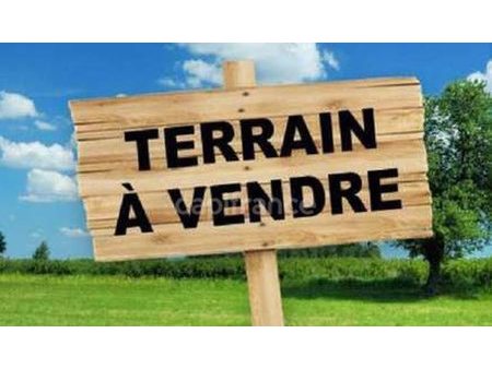 vente terrain 833 m²