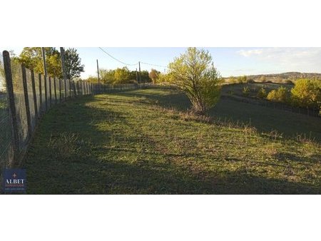 a 5 minutes albi nord  terrain 8 hectares