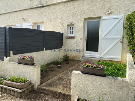 petite maison de 15.28 m2 avec jardin et place de parking pr