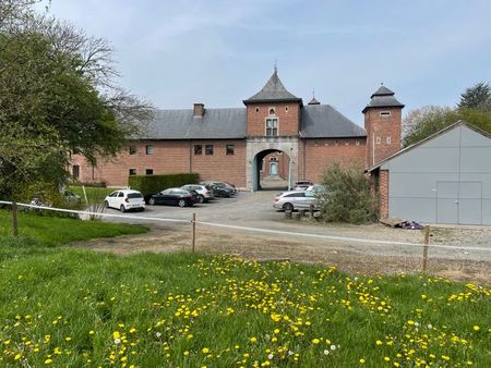 grande maison dans château ferme