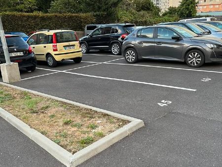 location place de parking châtillon montrouge