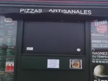 kiosque a pizzas ferrieres en gatinais