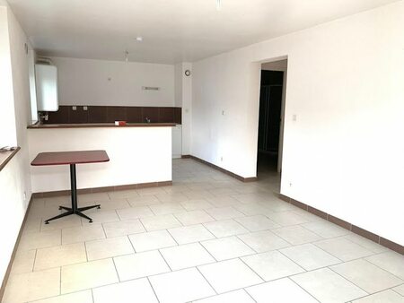 location appartement 1 pièce 48 m²