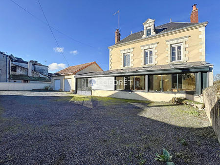 vente maison à saint-varent (79330) : à vendre / 177m² saint-varent