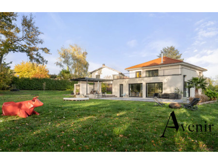vente maison 7 pièces 250 m² neyron (01700)