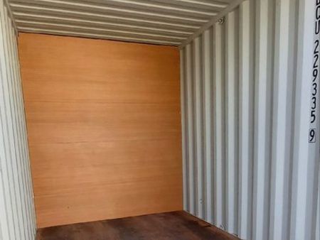 box de stockage (dans container neuf)