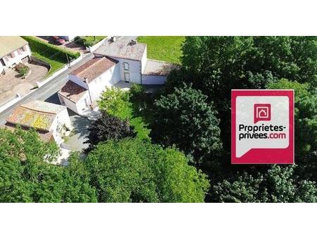 vente maison à saint-michel-le-cloucq (85200) : à vendre / 137m² saint-michel-le-cloucq