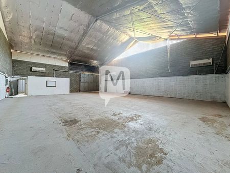 entrepôt 1 pièce 265 m² remire-montjoly