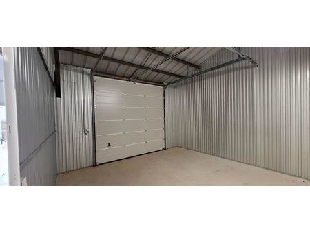 box / garage/ dépôt / garde-meubles