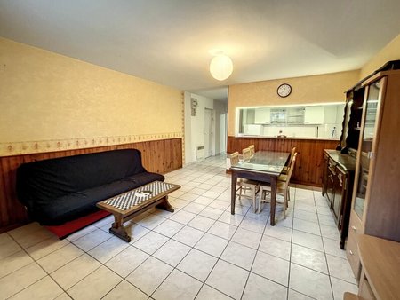 location appartement  m² t-2 à harréville-les-chanteurs  375 €