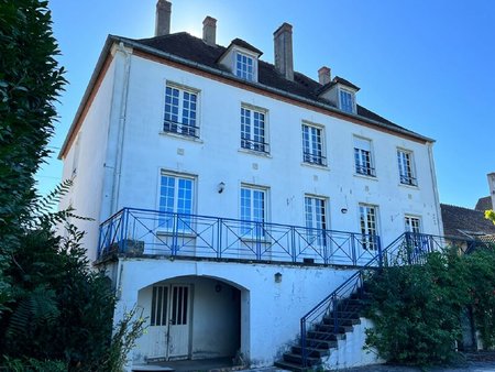 maison ainay-le-château 315 m² t-10 à vendre  220 000 €