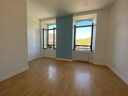 location appartement  28.62 m² t-1 à neuvéglise  220 €