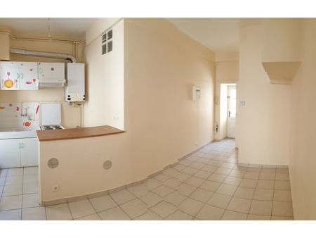 location appartement 2 pièces 45 m² cahors (46000)