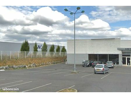 local commercial 565 m²