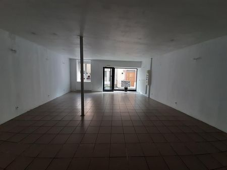 local commercial 70 m²