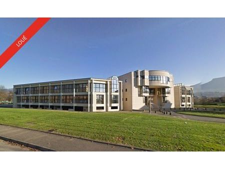 bureaux 94 m²